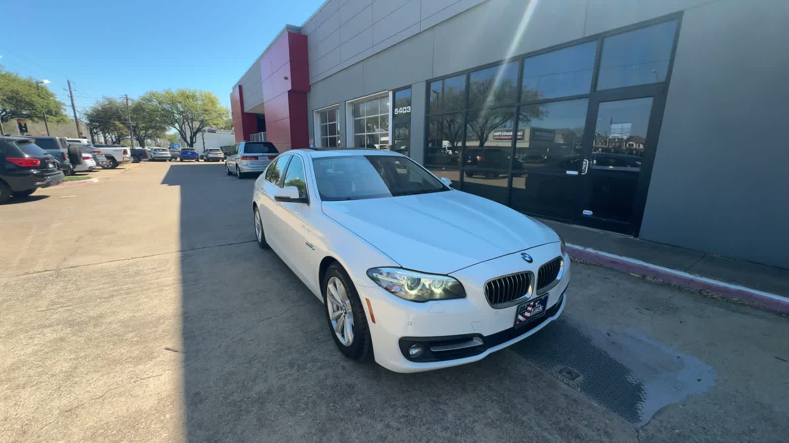 Thumbnail: 2015 BMW 5 Series - 2