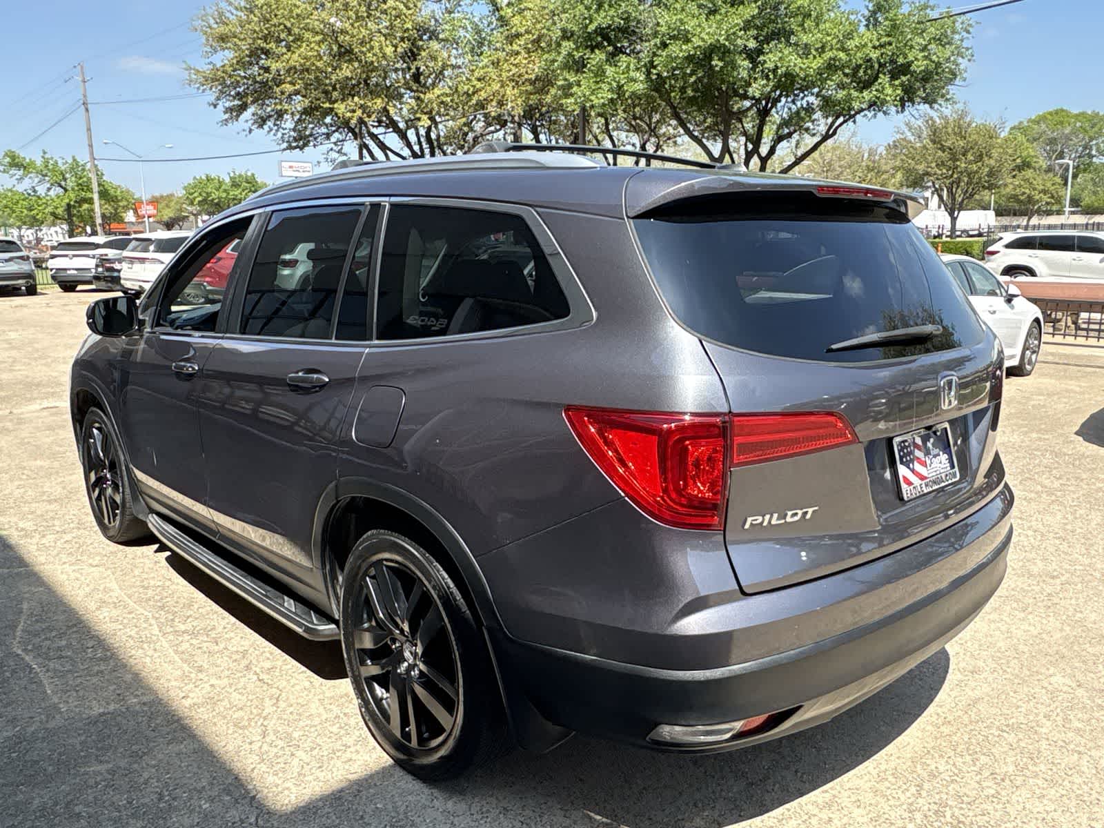 Thumbnail: 2016 Honda Pilot - 12