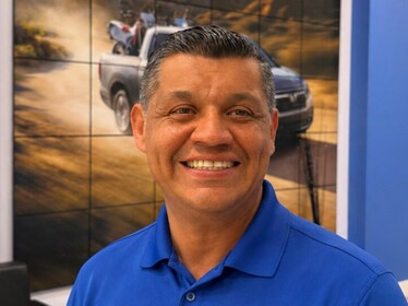 Staff member Luis Flores from ID_249e4b