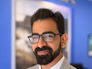 Staff member Mahmoud Elgarhi from ID_249e4b