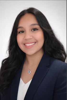 Staff member Liliana Romero from ID_247504