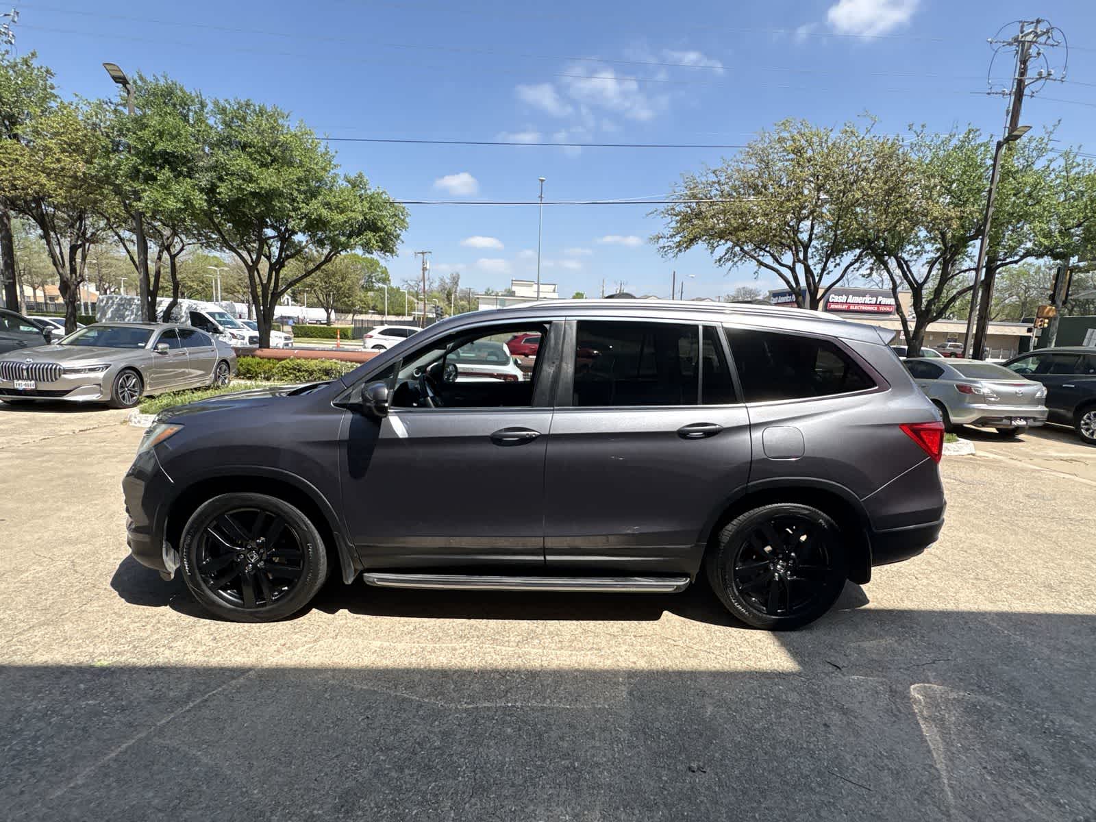 Thumbnail: 2016 Honda Pilot - 11