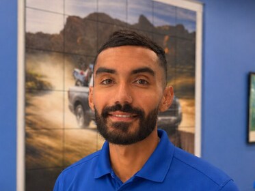 Staff member Octavio Aceves from ID_249e4b