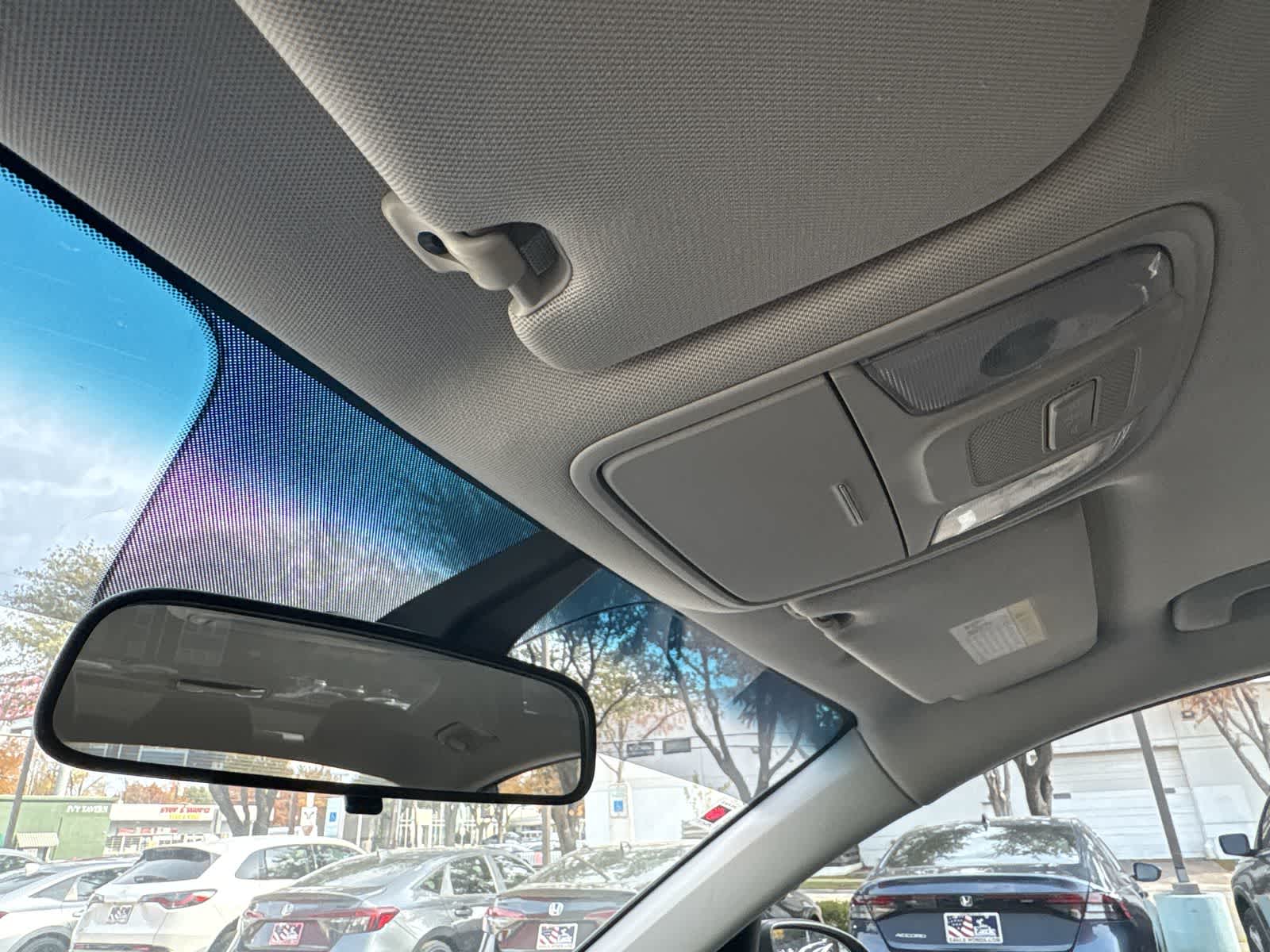 Thumbnail: 2019 Kia Optima - 32