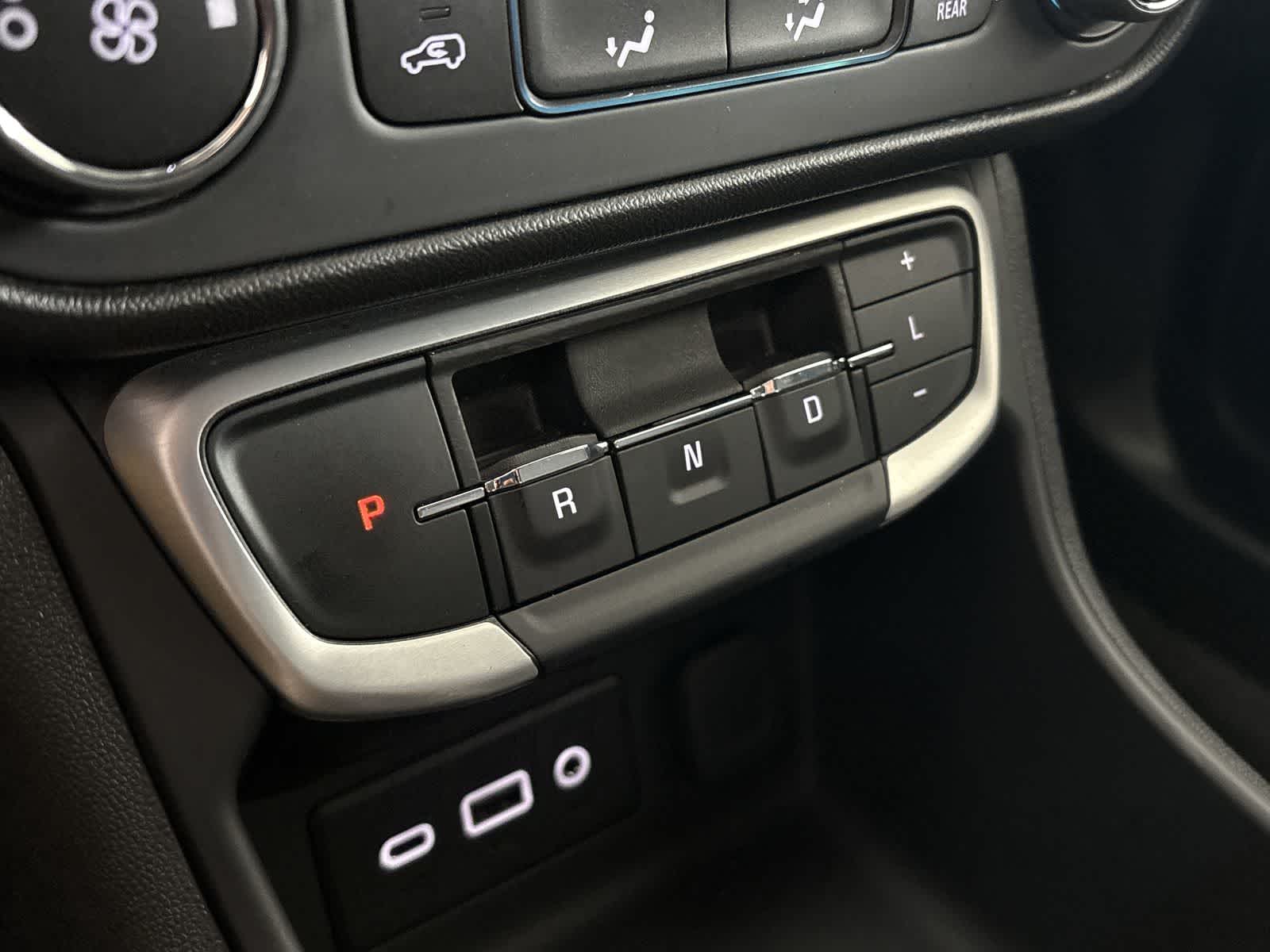 Thumbnail: 2024 GMC Terrain - 15