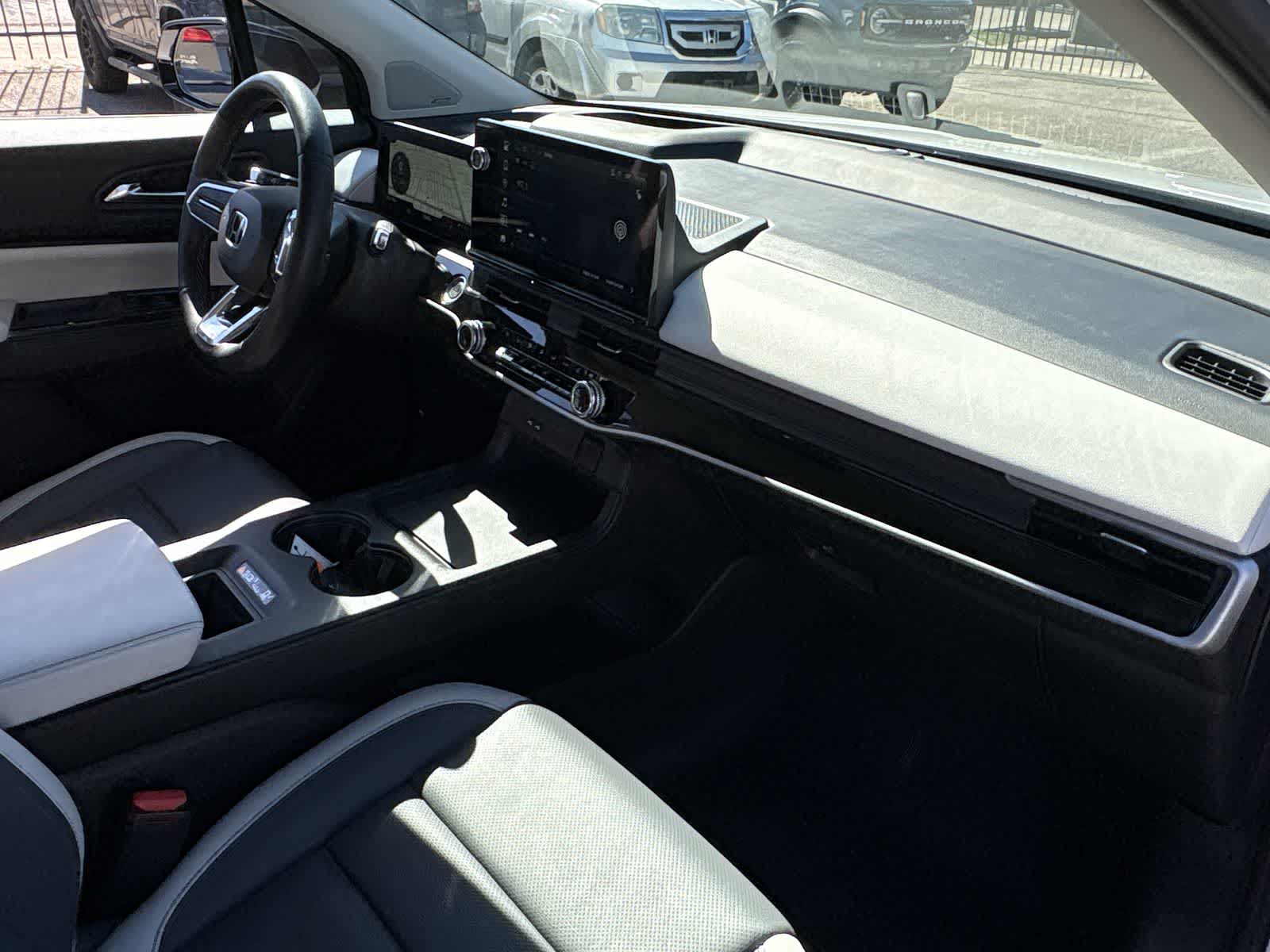 Thumbnail: 2024 Honda Prologue - 26