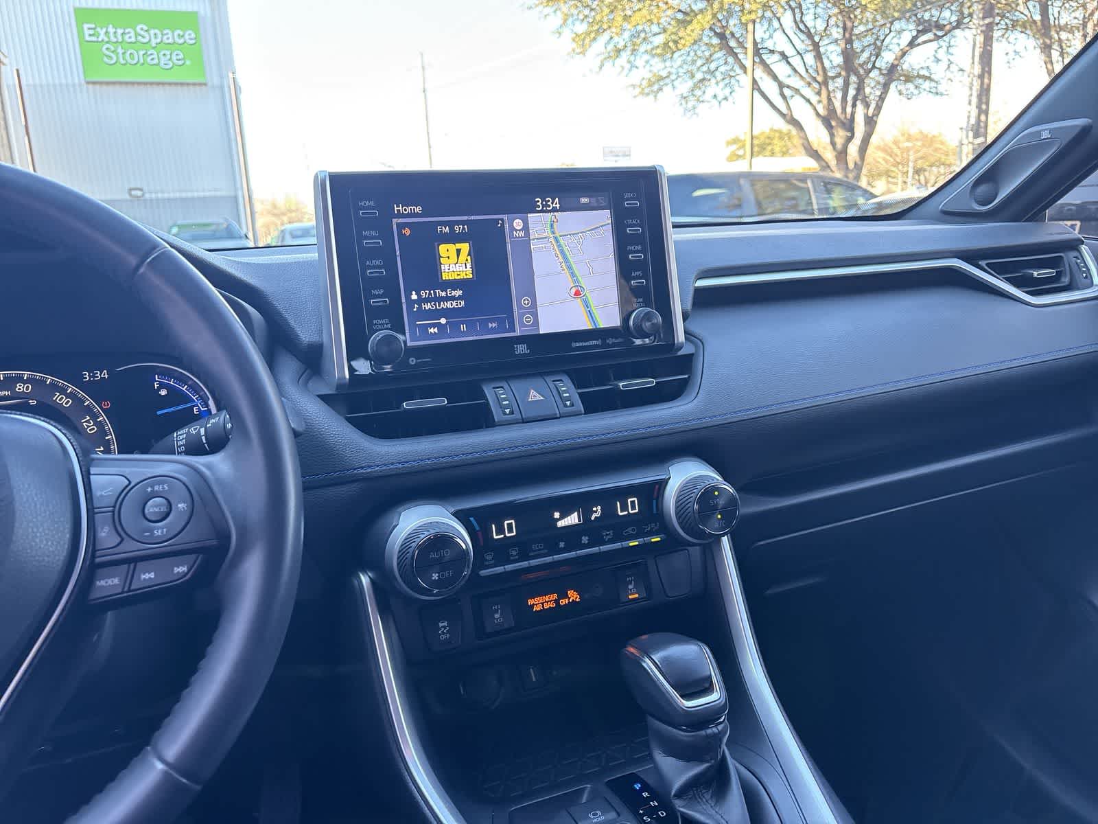 Thumbnail: 2020 Toyota RAV4 - 28