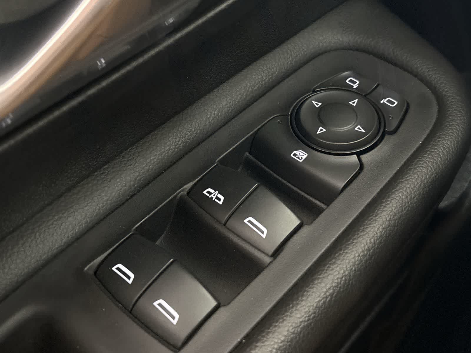 Thumbnail: 2024 GMC Terrain - 32