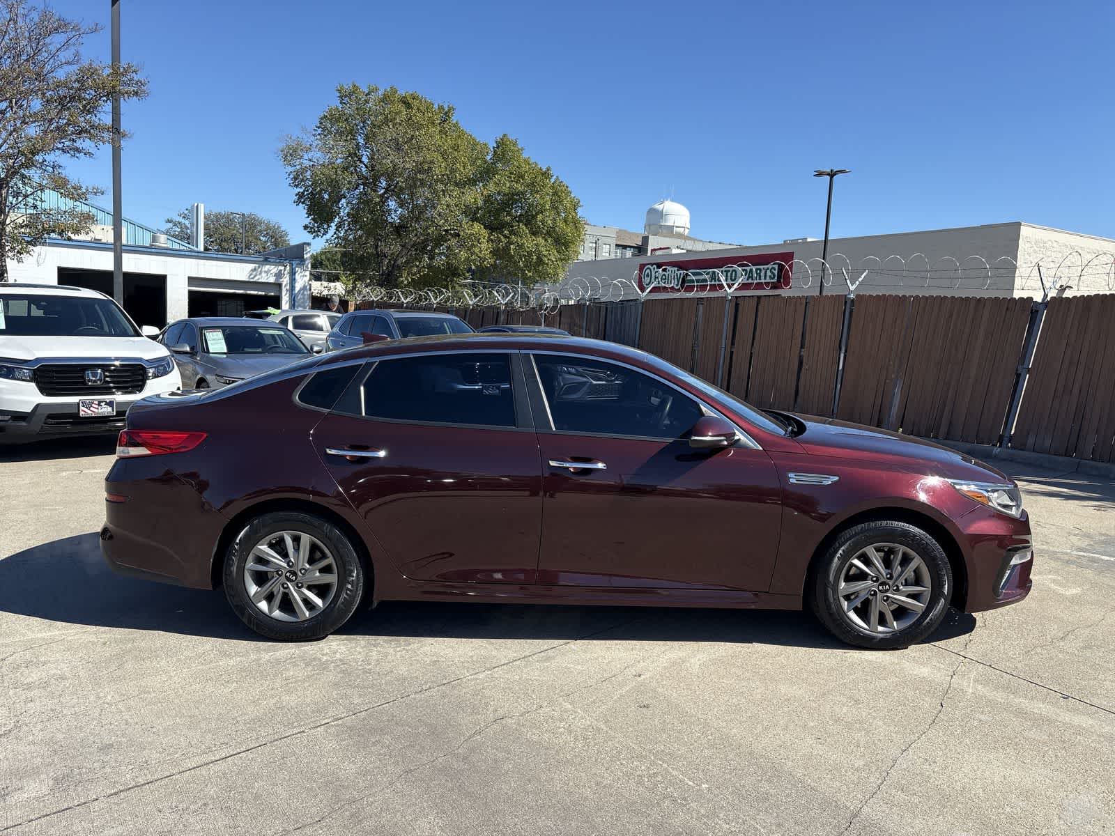 Thumbnail: 2020 Kia Optima - 23