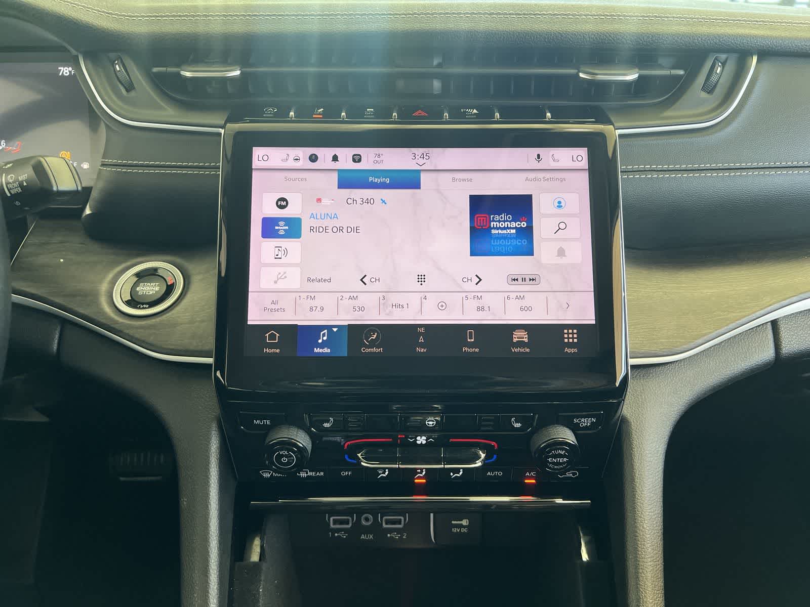 Thumbnail: 2022 Jeep Grand Cherokee - 15