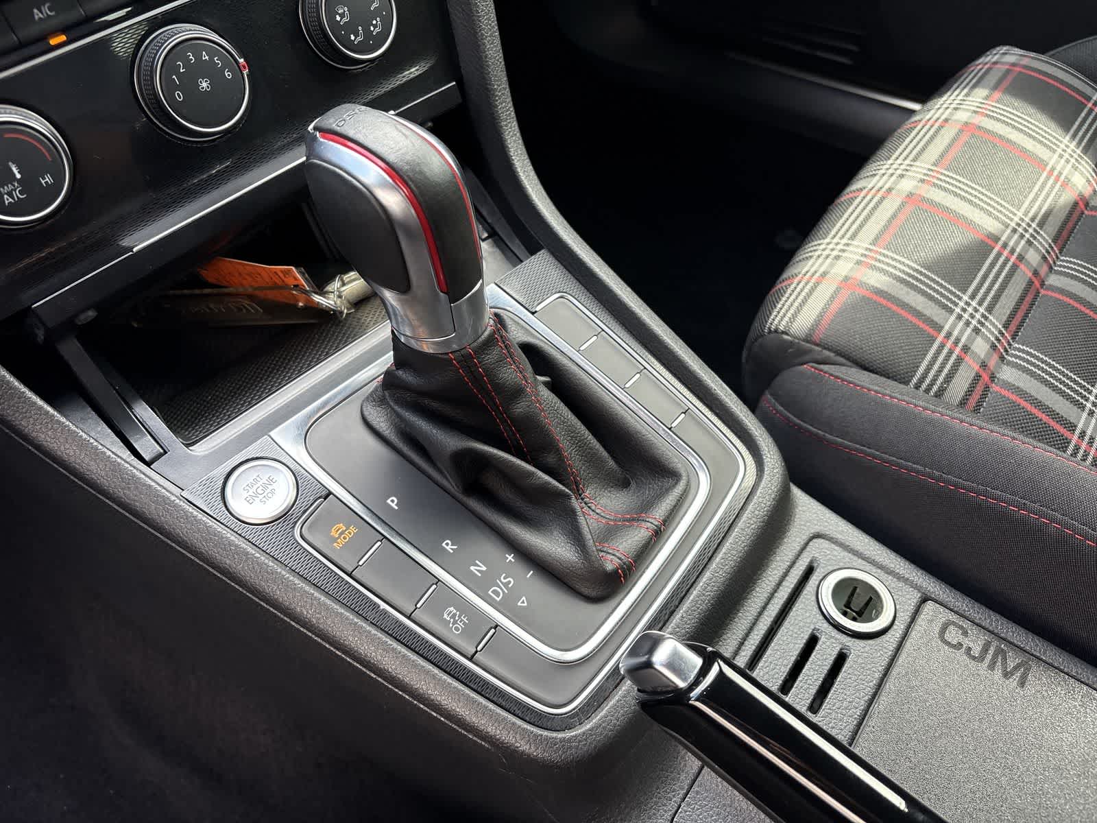 2017 Volkswagen Golf GTI S 16