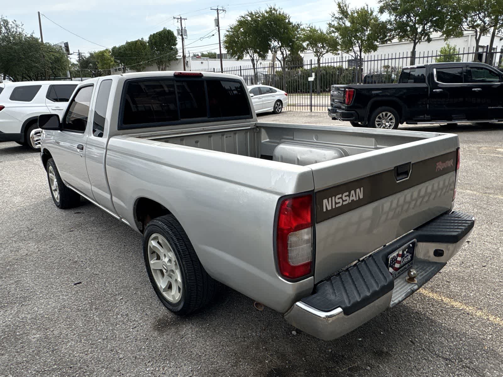 Thumbnail: 1998 Nissan Frontier - 4