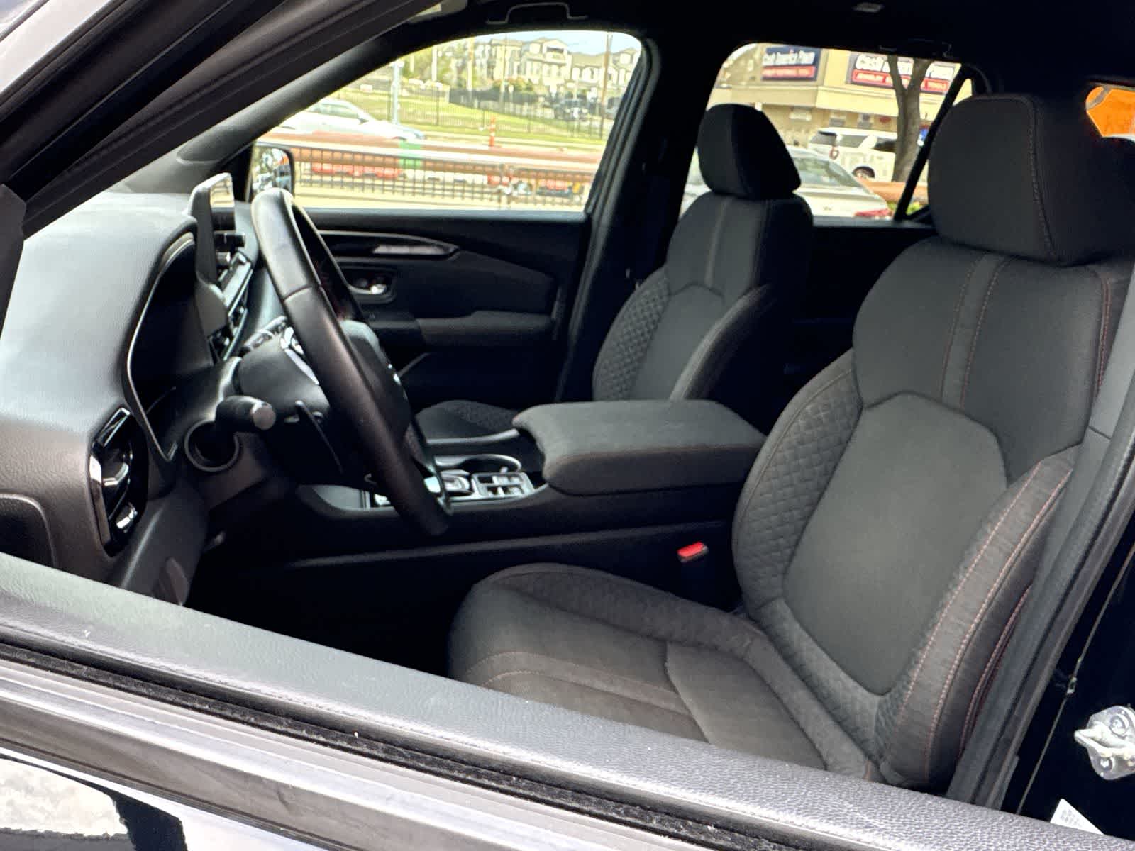 Thumbnail: 2023 Honda Pilot - 22