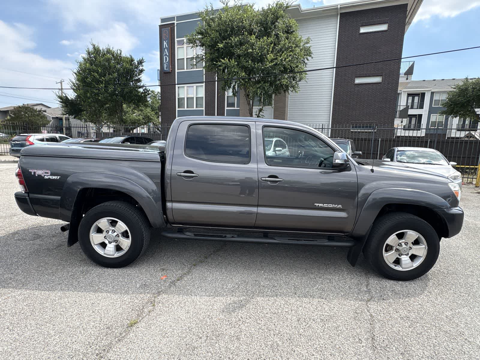 Thumbnail: 2013 Toyota Tacoma - 6