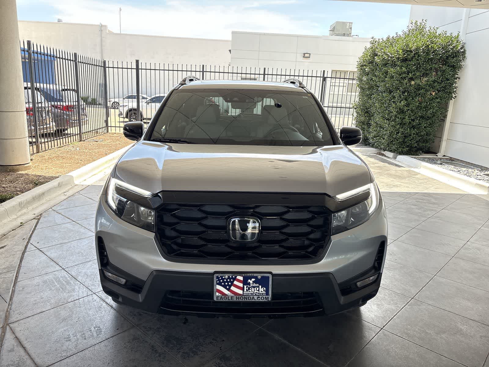 Thumbnail: 2022 Honda Passport - 6