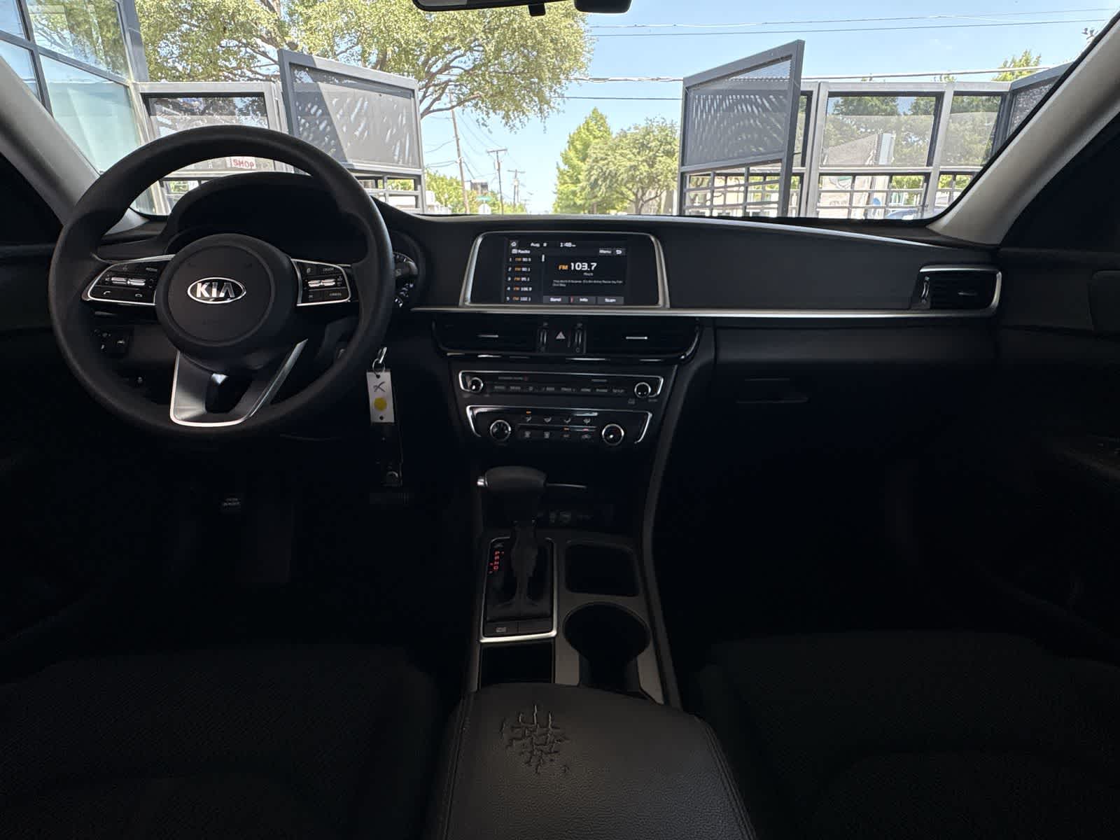 Thumbnail: 2020 Kia Optima - 9