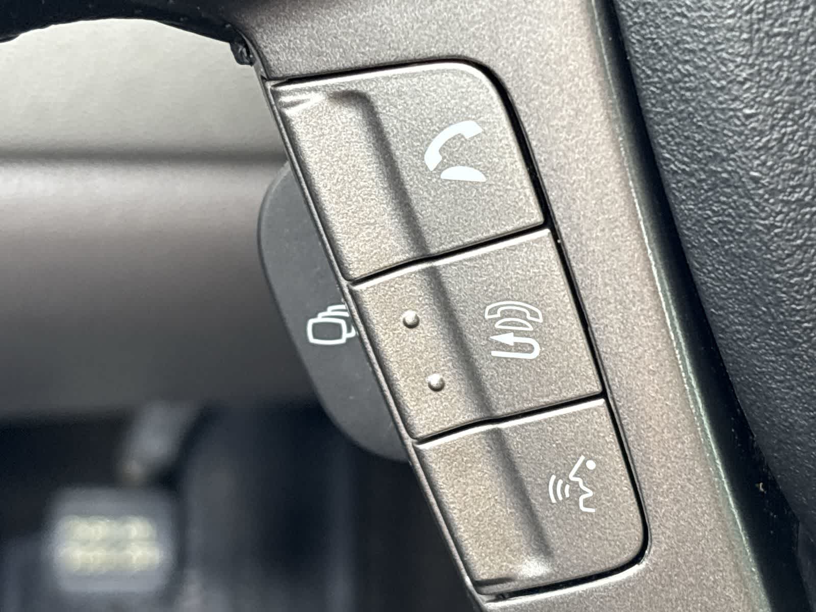 Thumbnail: 2014 Honda Odyssey - 28