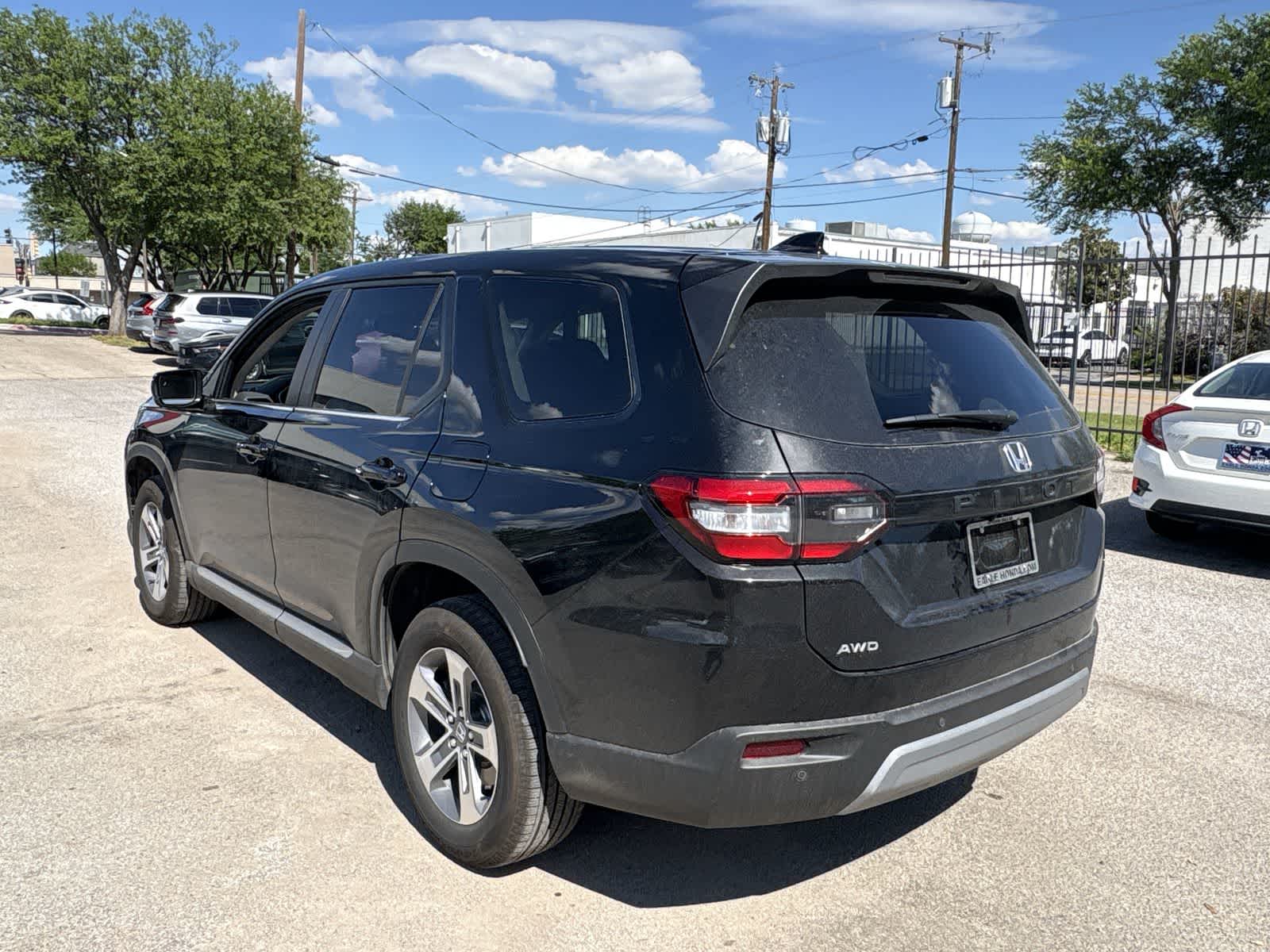 Thumbnail: 2025 Honda Pilot - 4