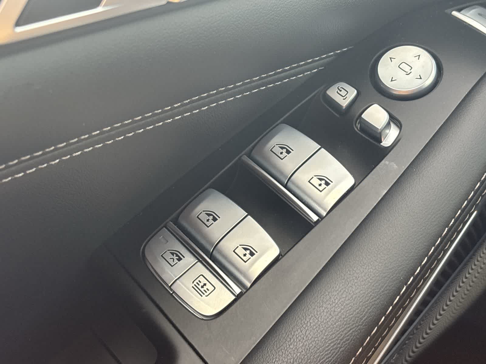 Thumbnail: 2023 BMW X7 - 27