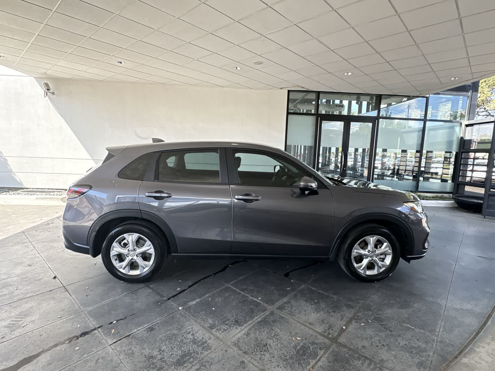 Thumbnail: 2023 Honda HR-V - 23