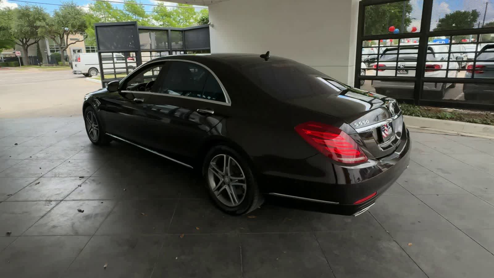 Thumbnail: 2016 Mercedes-Benz S-Class - 6