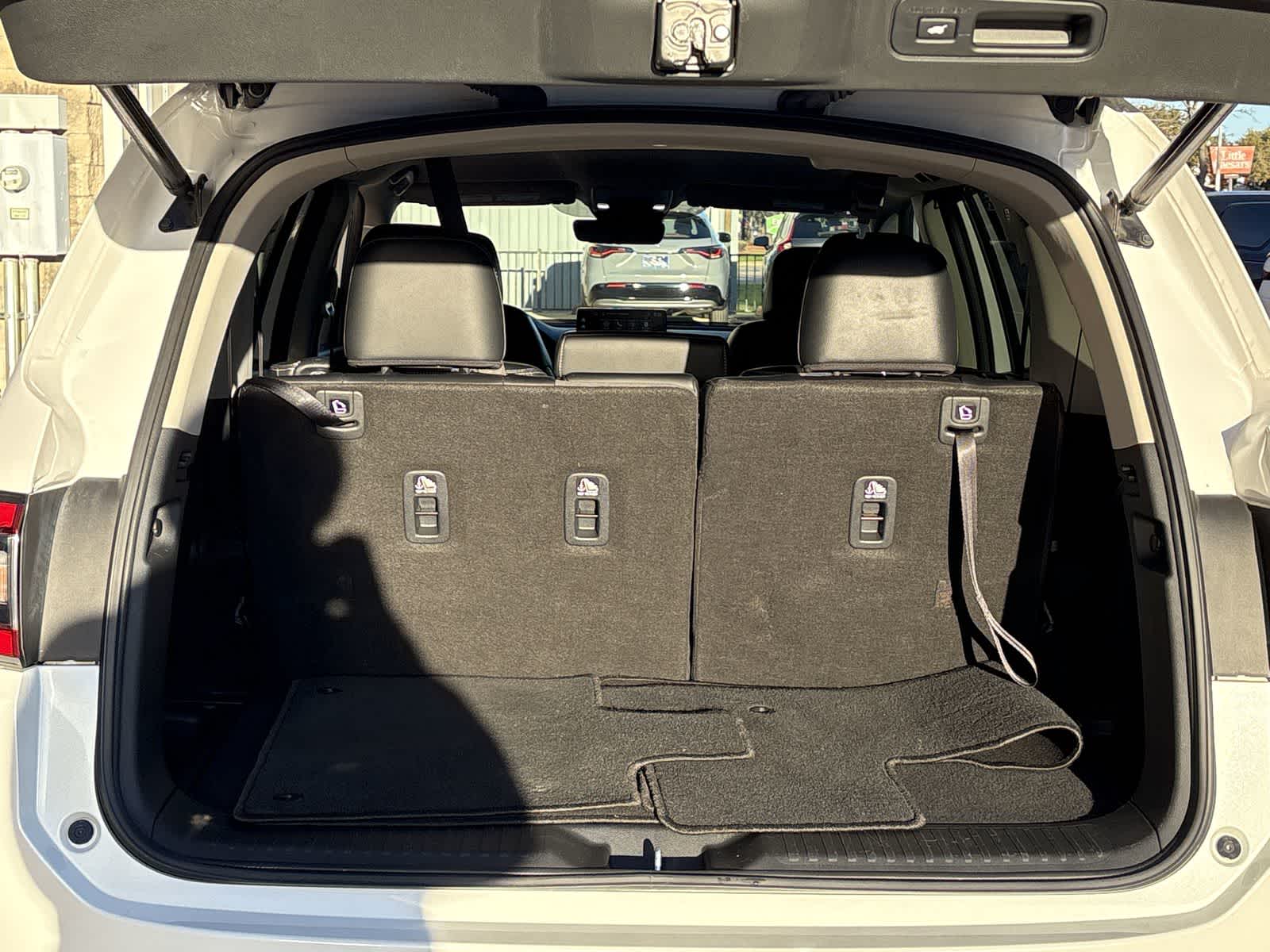 Thumbnail: 2023 Honda Pilot - 18