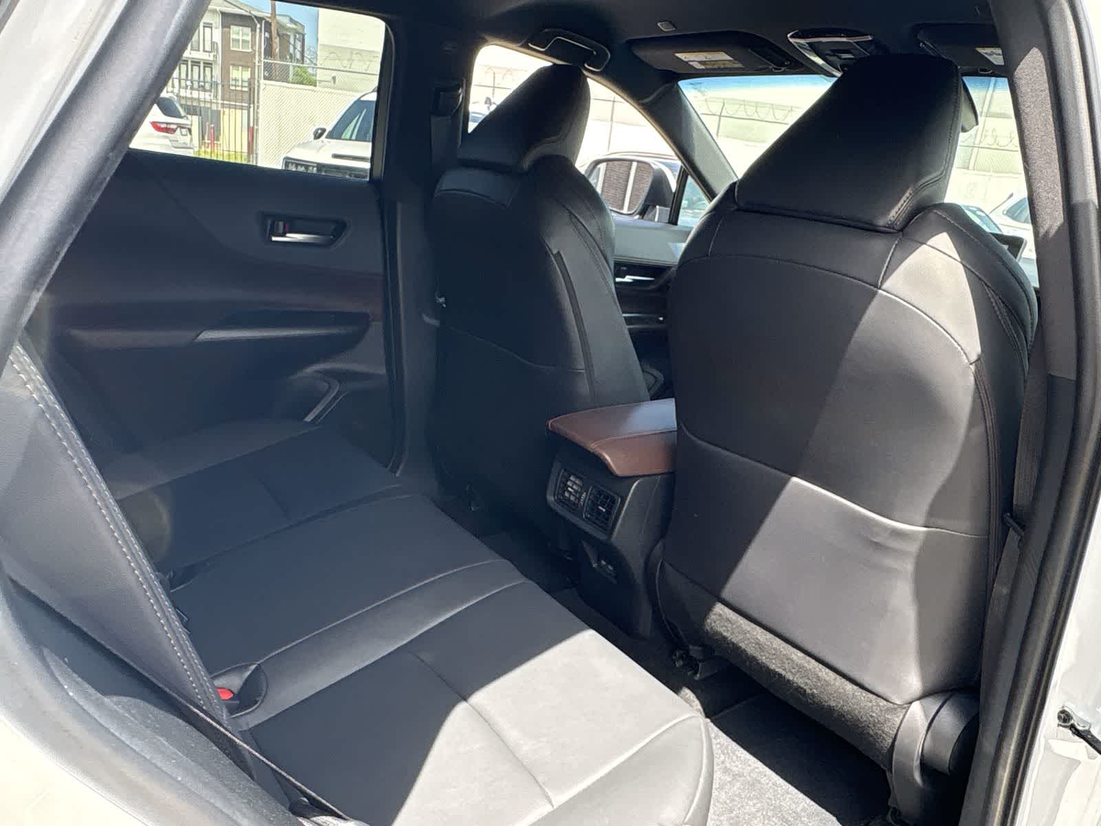 Thumbnail: 2024 Toyota Venza - 15