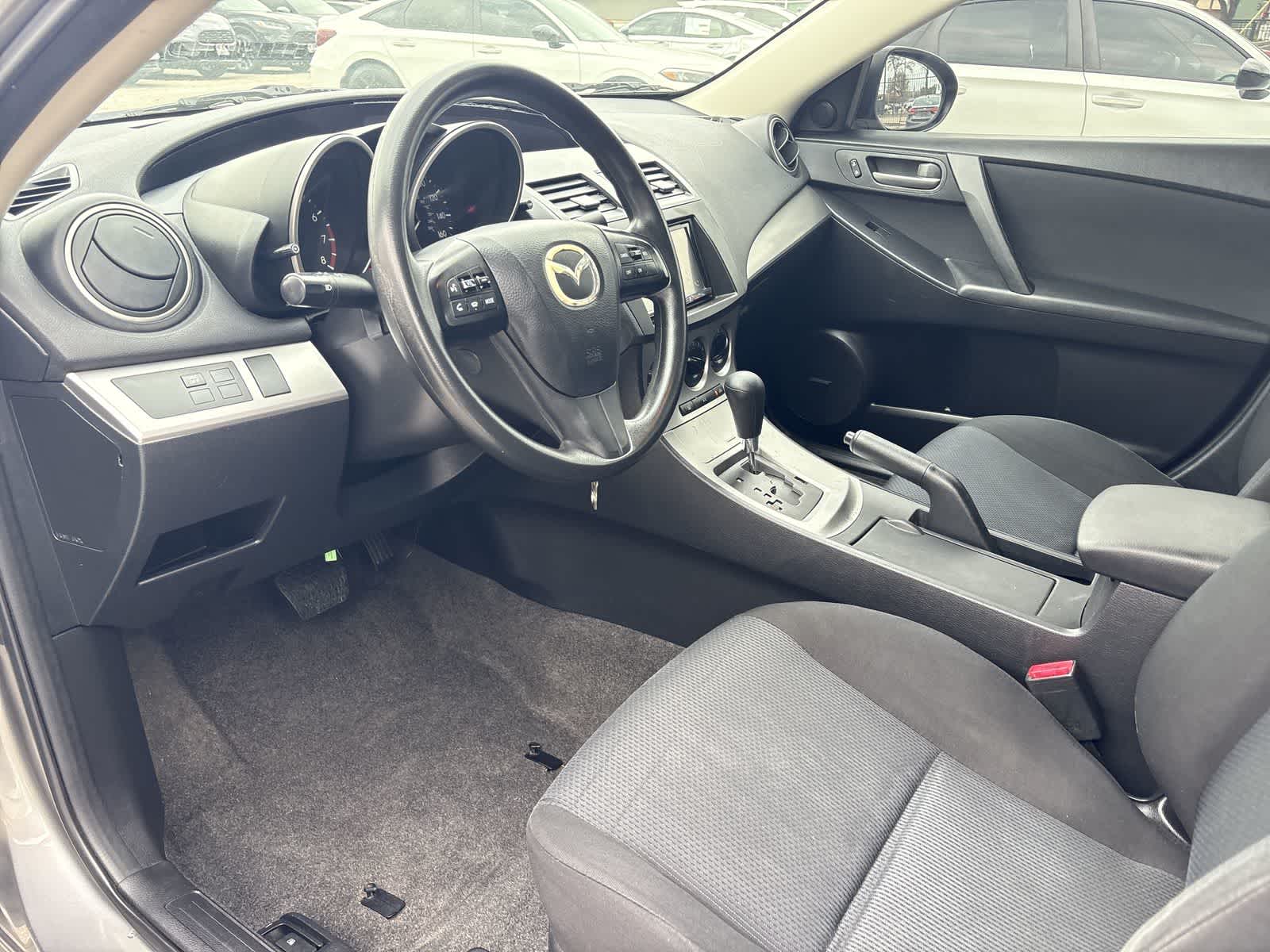 Thumbnail: 2011 Mazda Mazda3 - 10