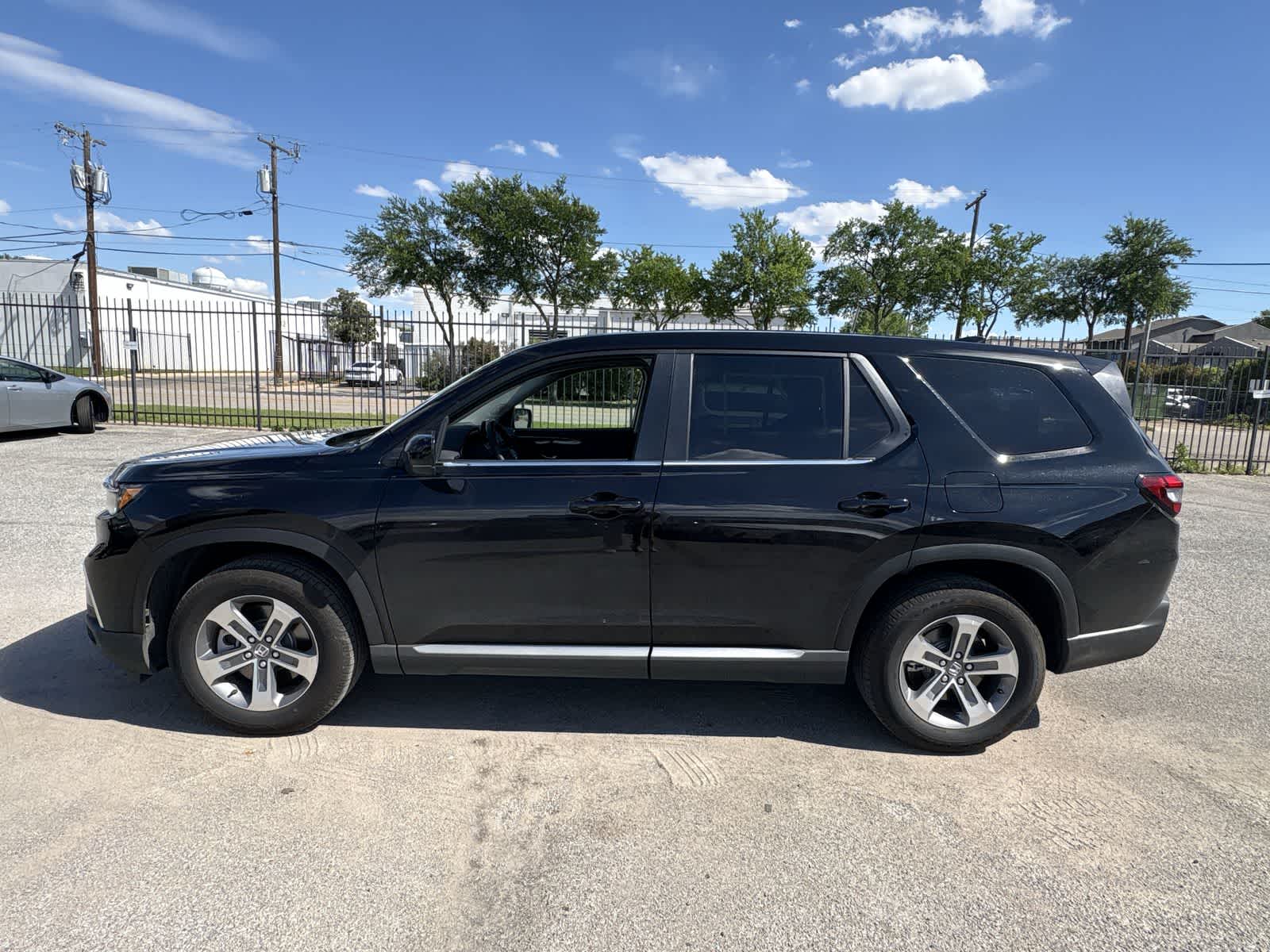 Thumbnail: 2025 Honda Pilot - 3