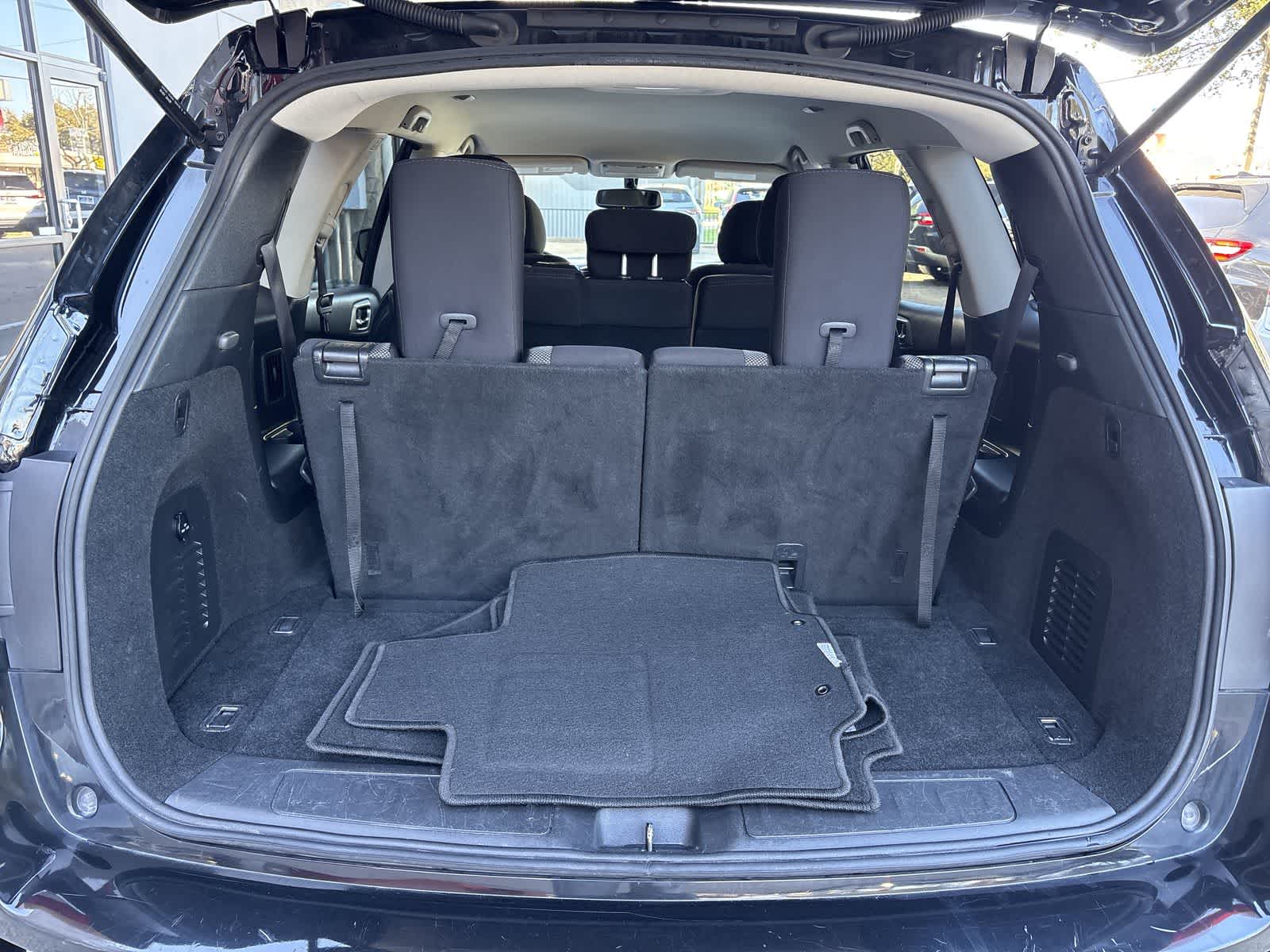 Thumbnail: 2020 Nissan Pathfinder - 18