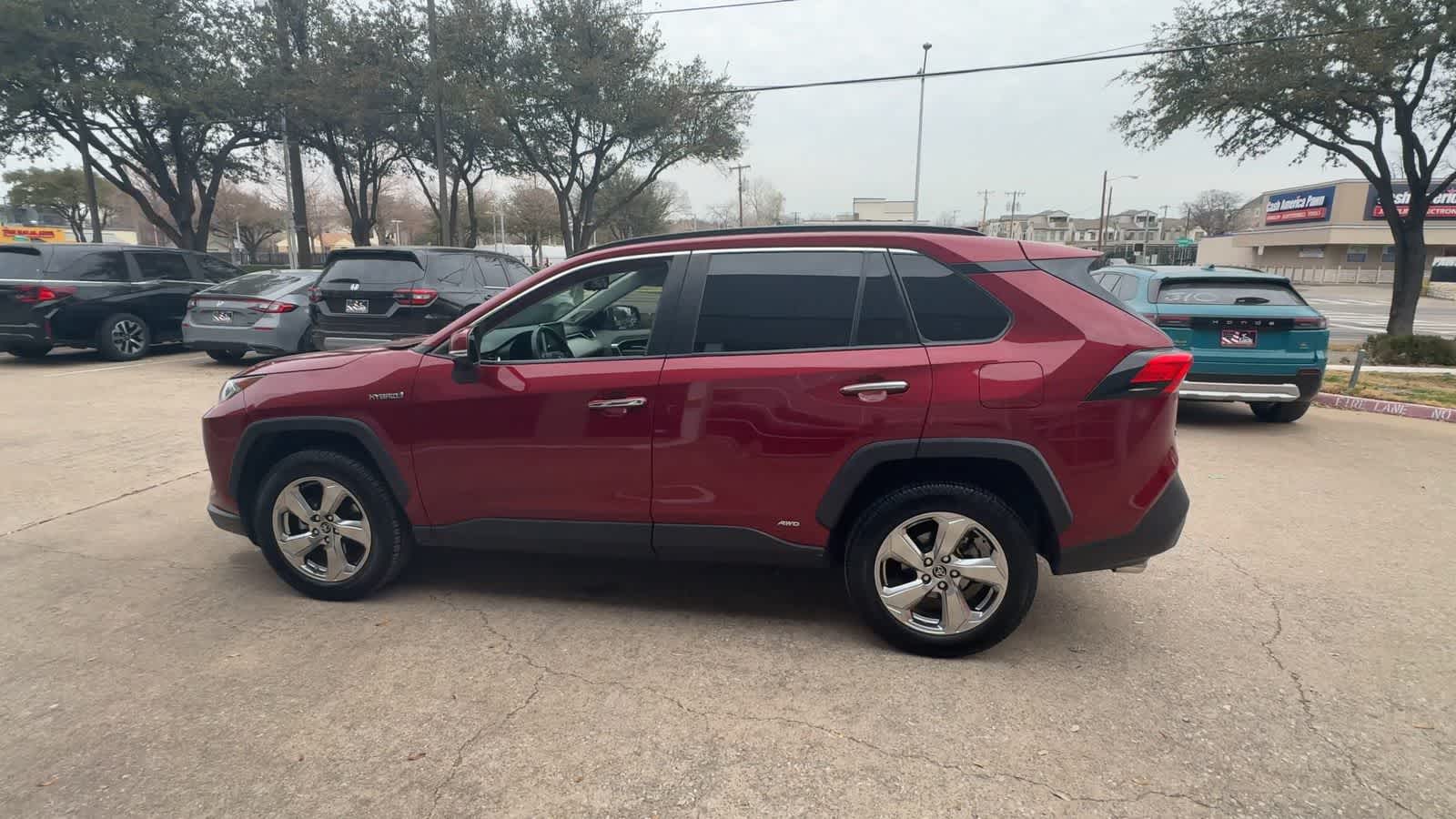 Thumbnail: 2019 Toyota RAV4 - 5