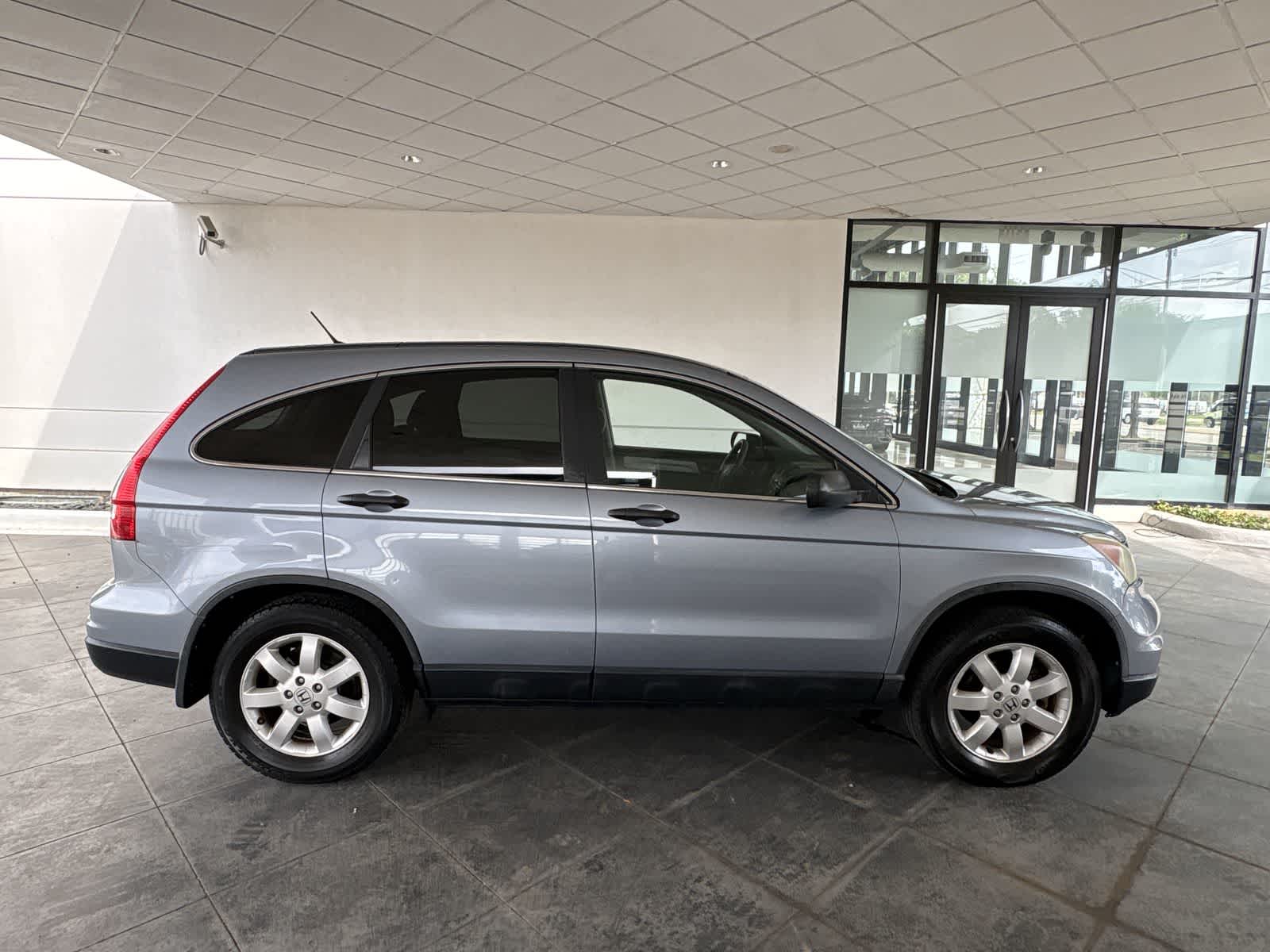 2011 Honda CR-V SE 33