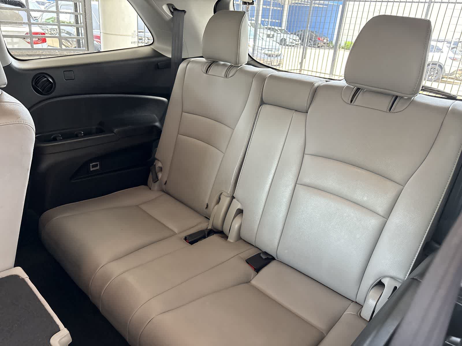 Thumbnail: 2019 Honda Pilot - 21