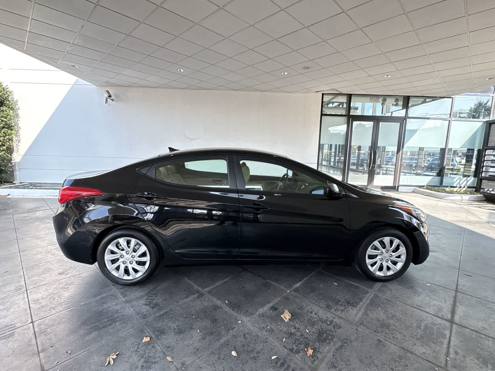 Thumbnail: 2012 Hyundai Elantra - 23
