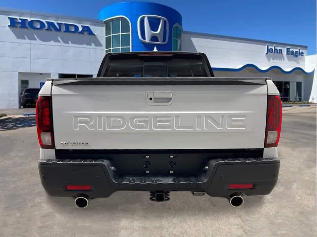 2025 Honda Ridgeline Black Edition photo 4