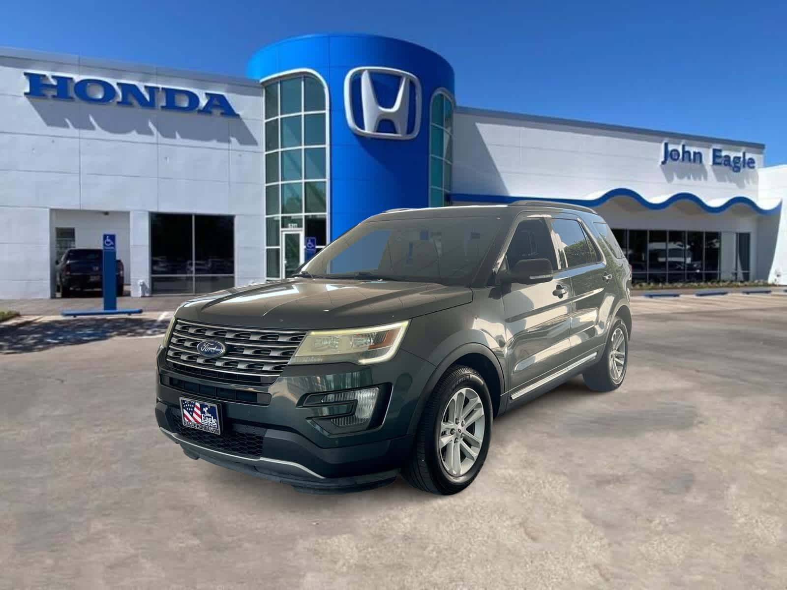 2016 Ford Explorer XLT -
                  Dallas, TX