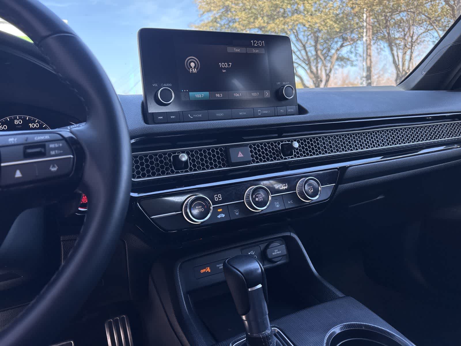 Thumbnail: 2023 Honda Civic - 28