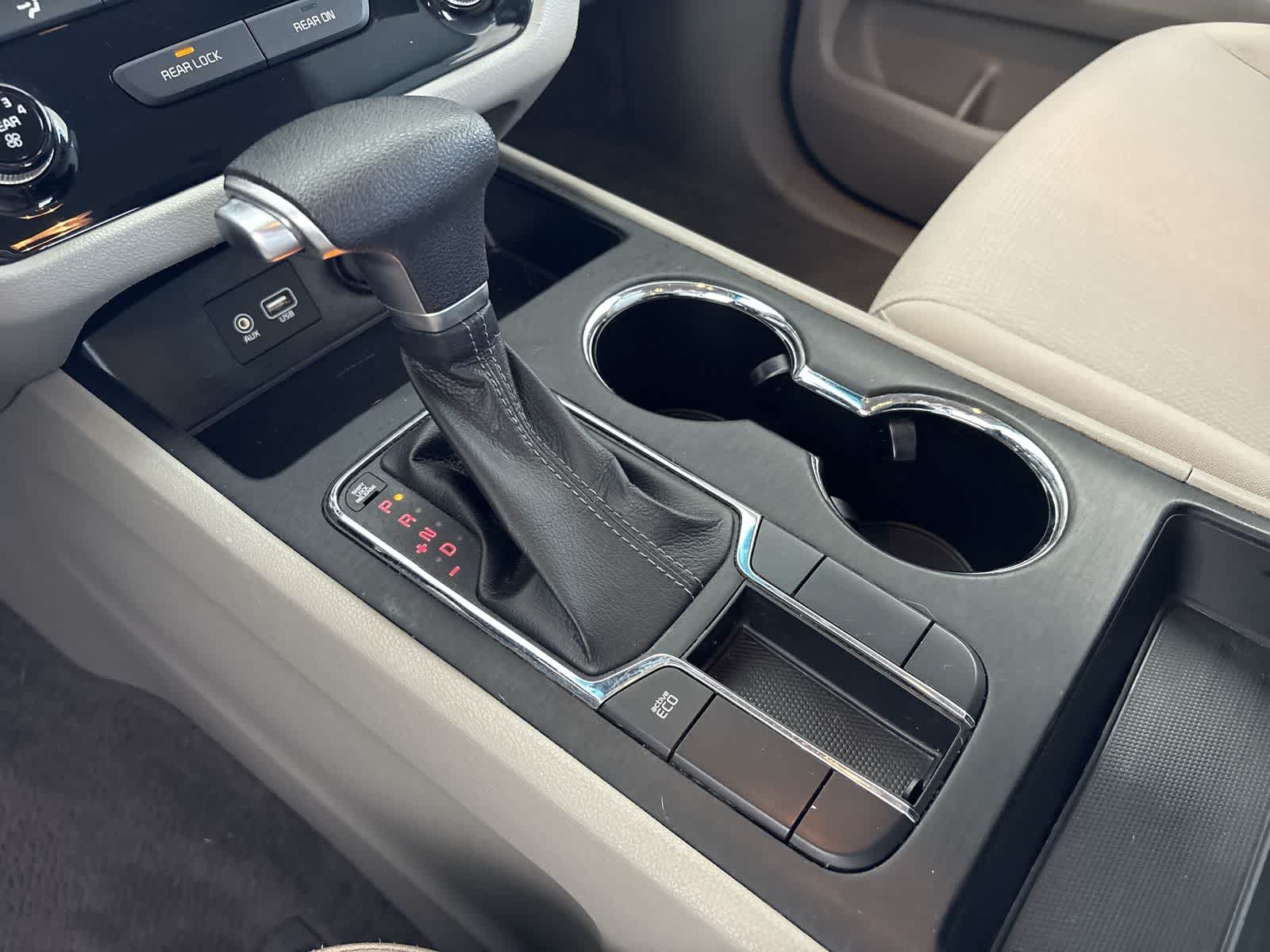 Thumbnail: 2019 Kia Sedona - 16