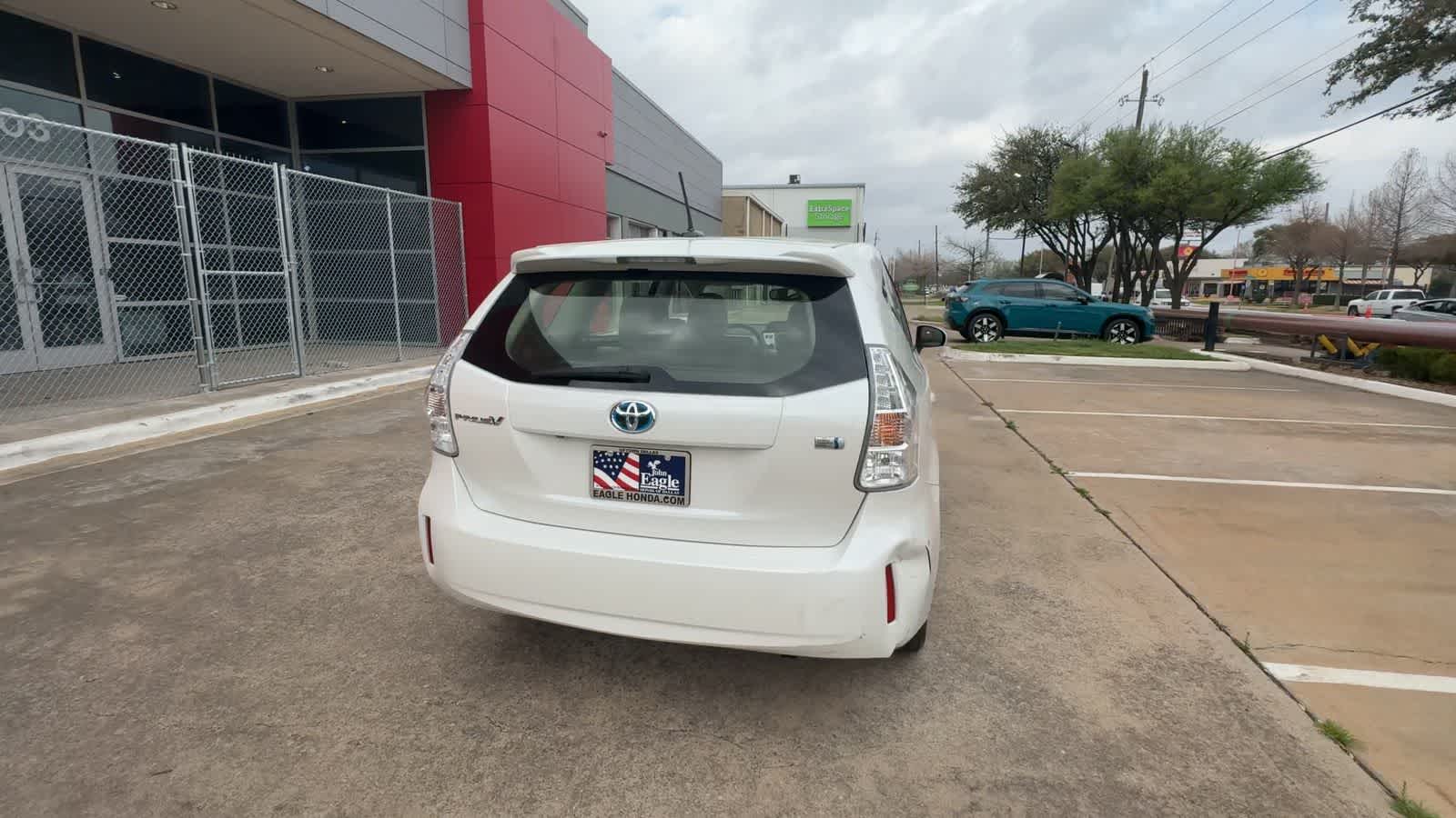 Thumbnail: 2012 Toyota Prius v - 7