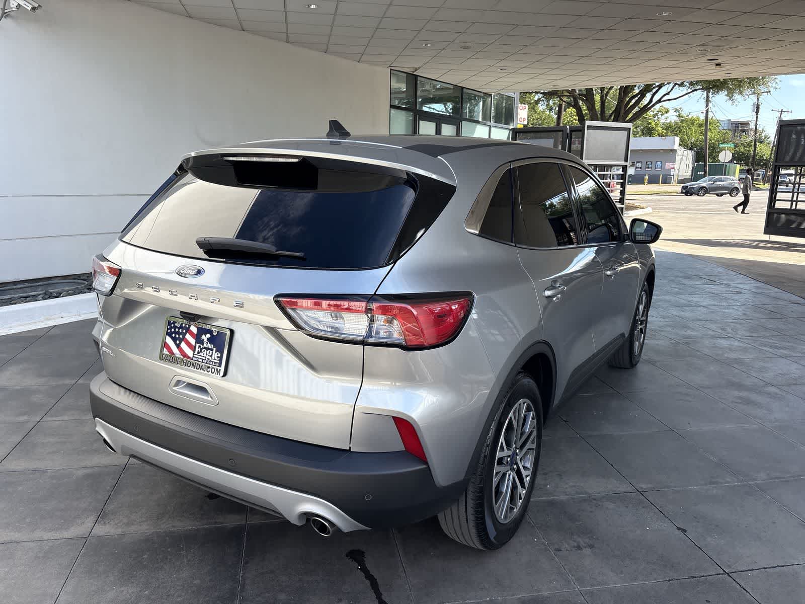 Thumbnail: 2022 Ford Escape - 25