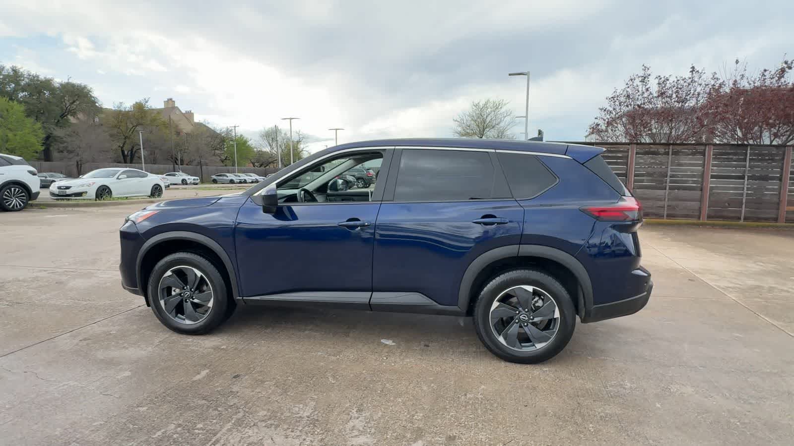 Thumbnail: 2025 Nissan Rogue - 5