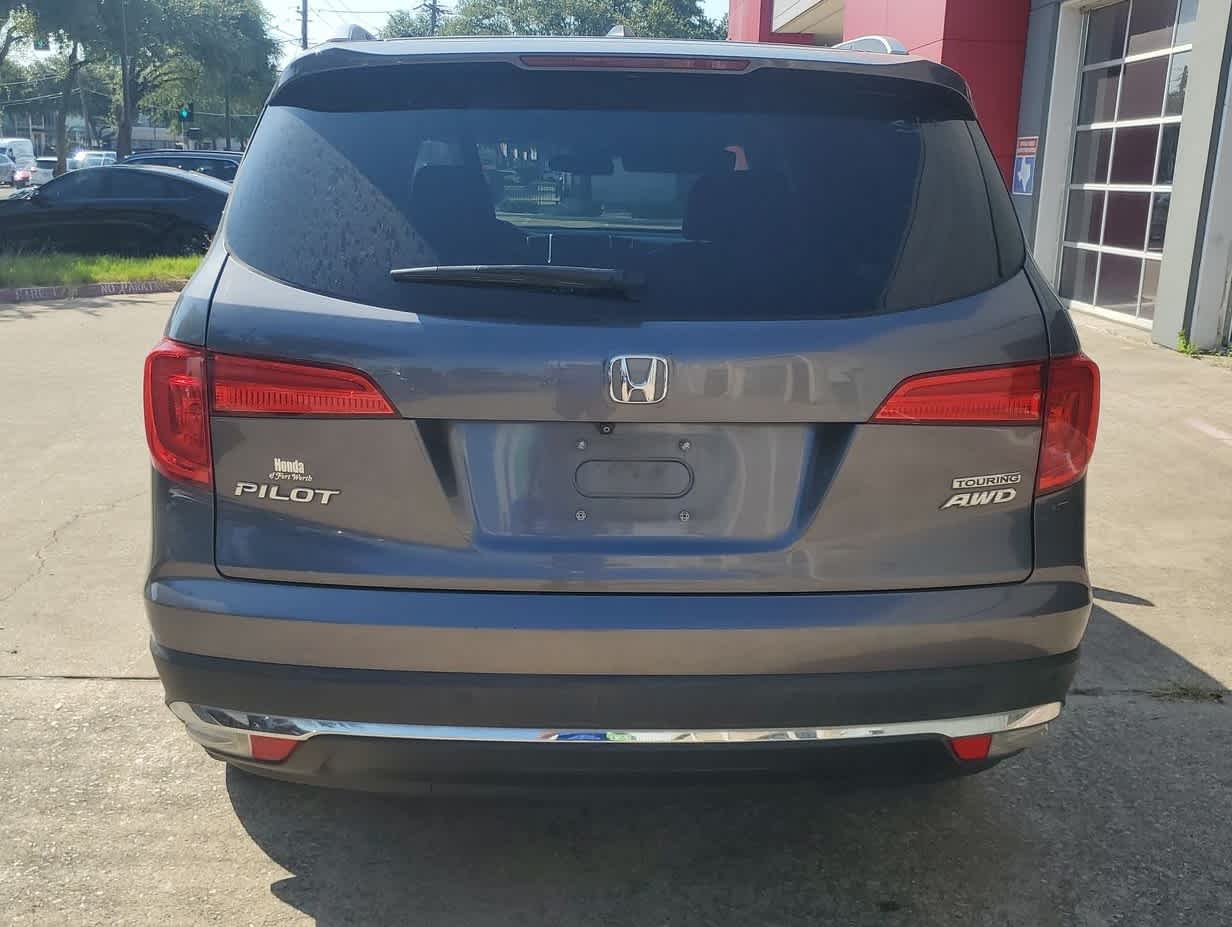 Thumbnail: 2017 Honda Pilot - 5