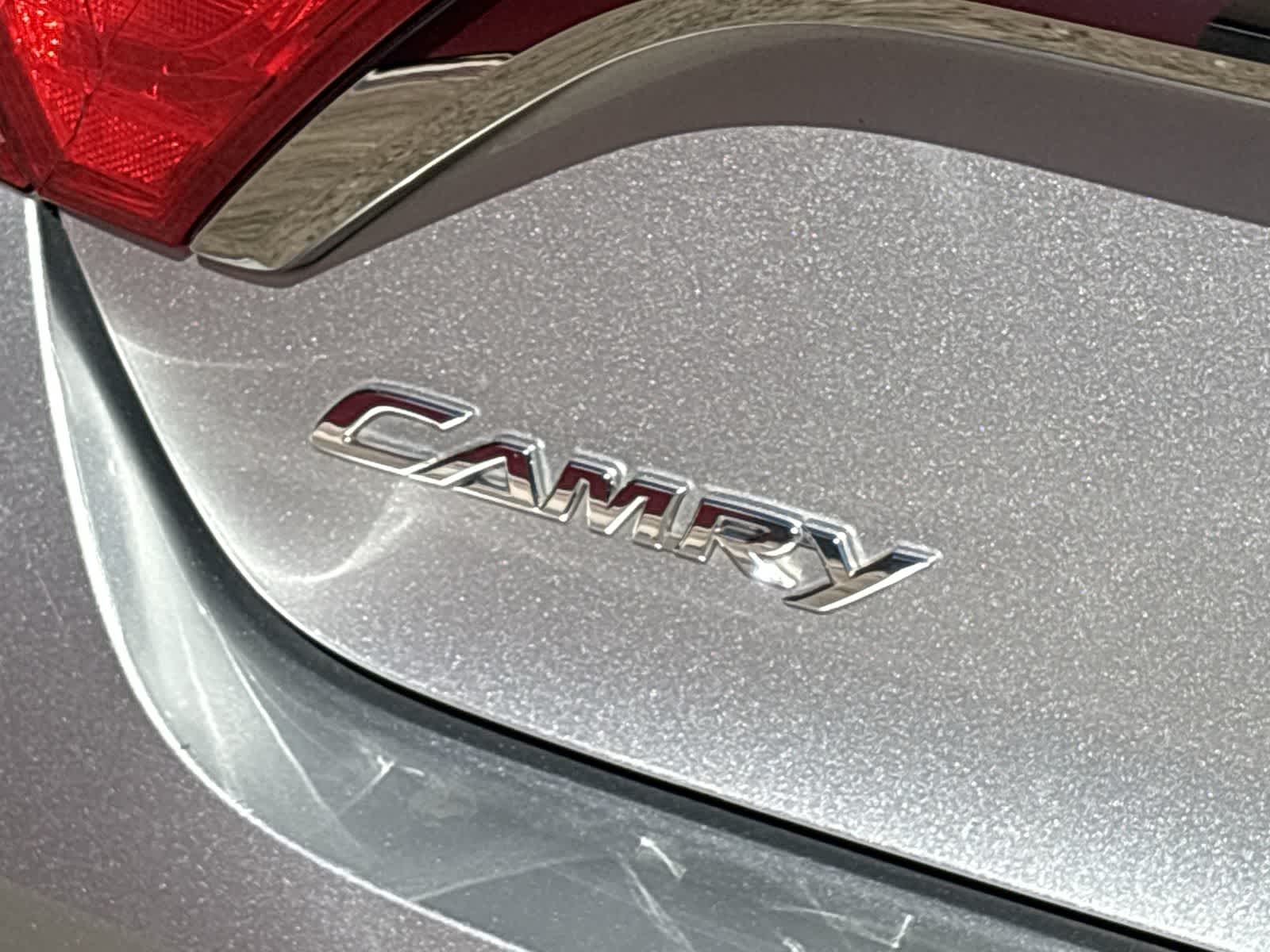 Thumbnail: 2015 Toyota Camry - 18