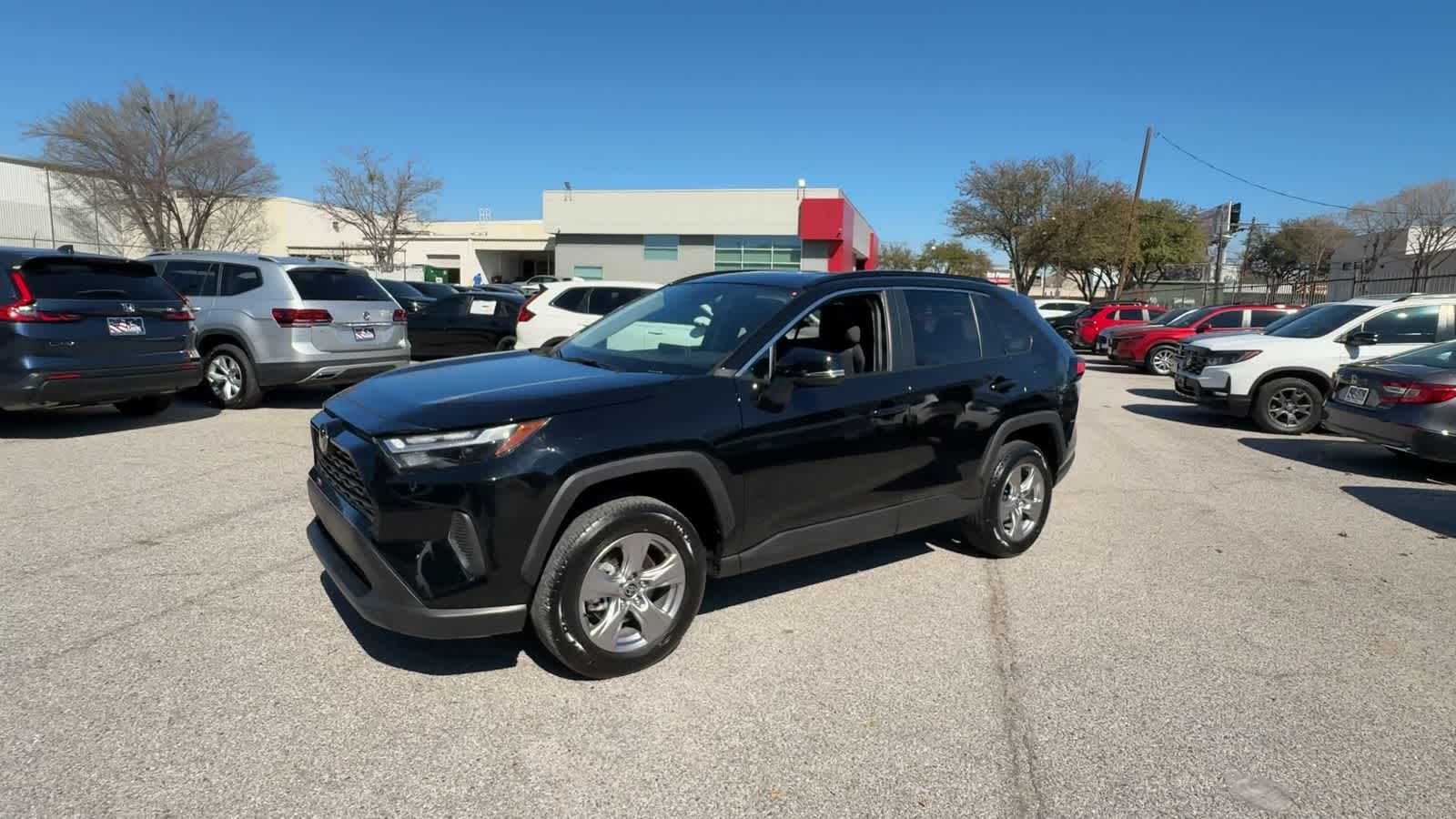 Thumbnail: 2025 Toyota RAV4 - 4