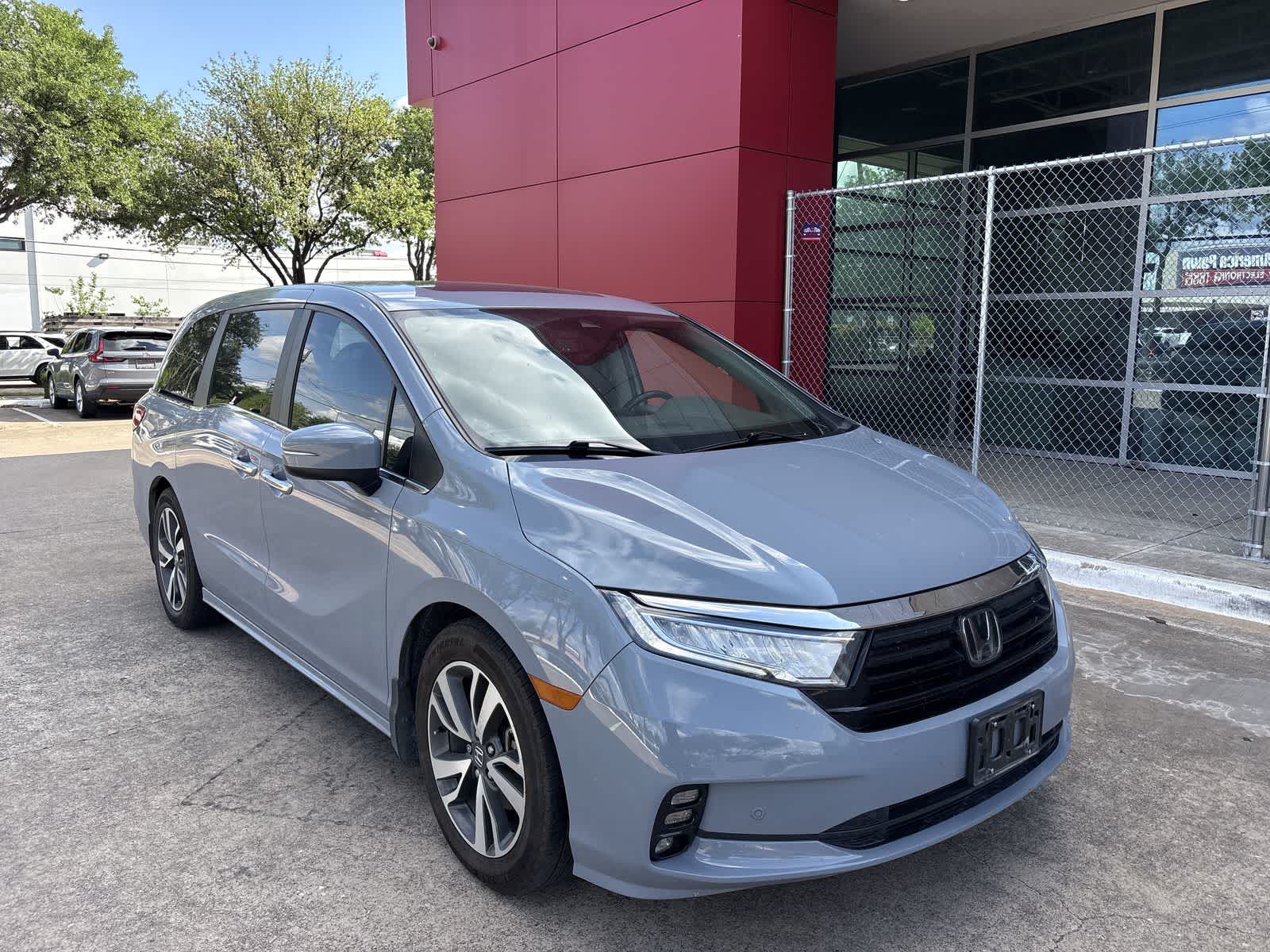 Thumbnail: 2023 Honda Odyssey - 8