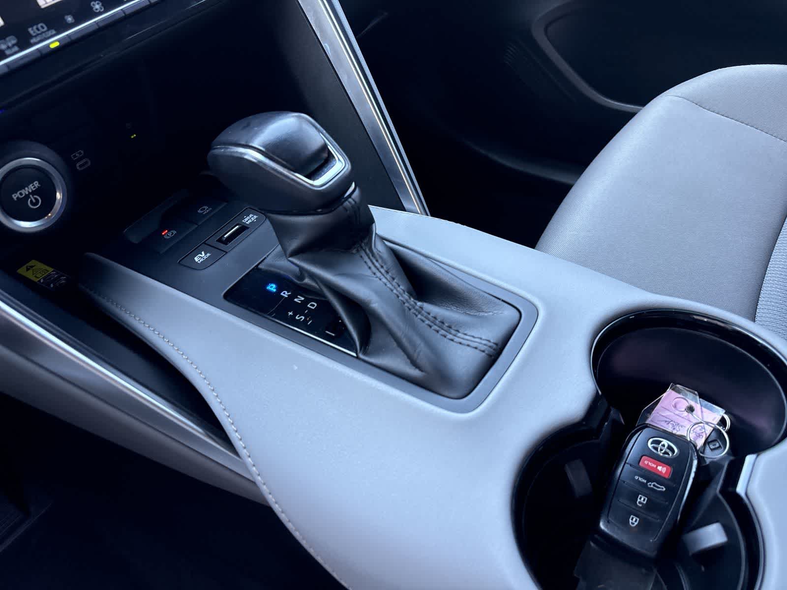 Thumbnail: 2023 Toyota Venza - 29