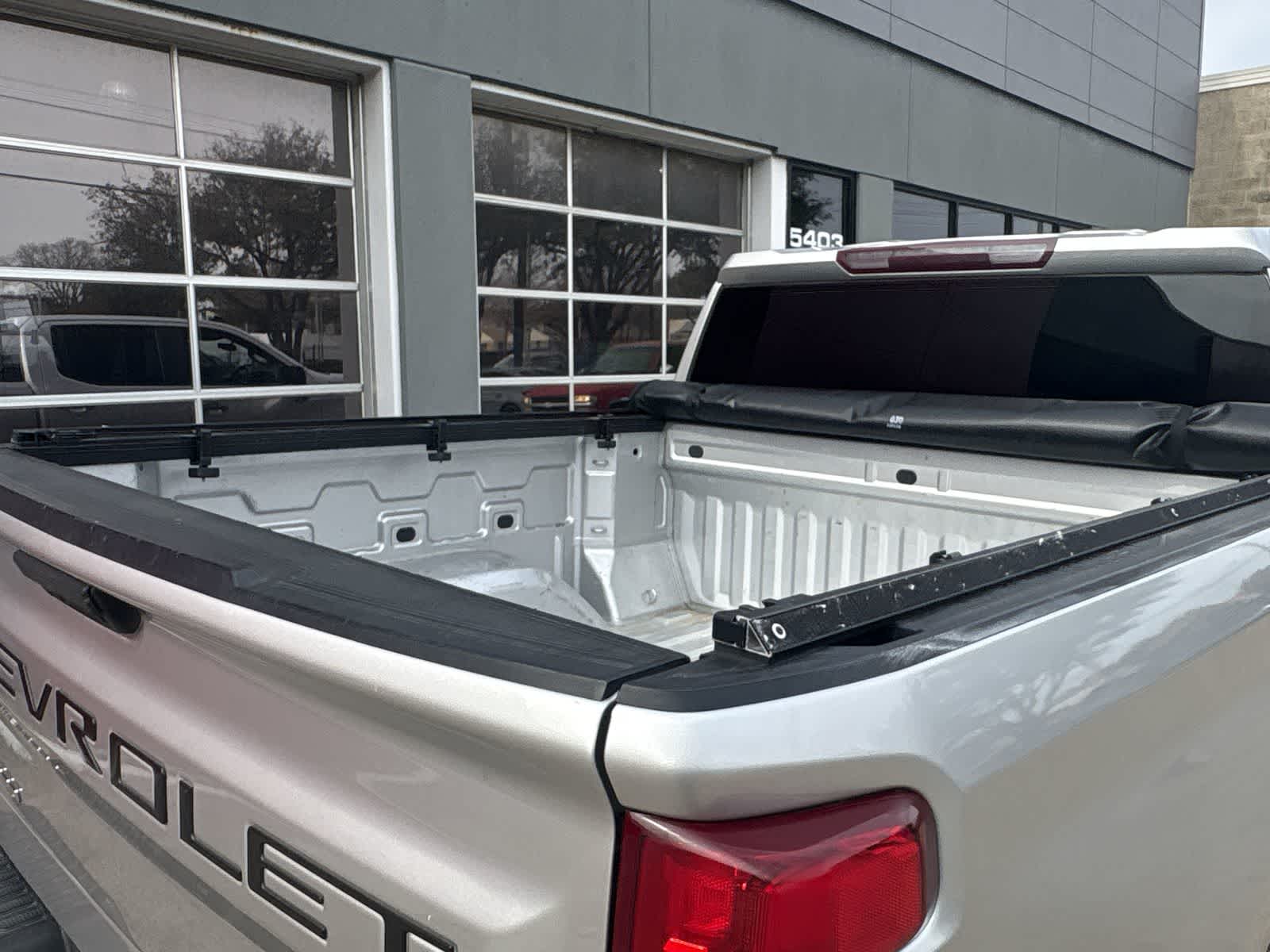 Thumbnail: 2020 Chevrolet Silverado 1500 - 38