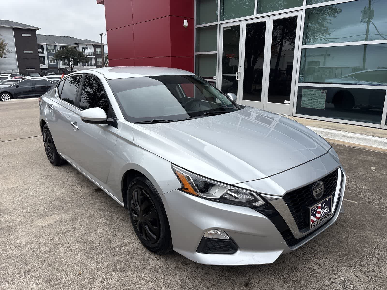 Thumbnail: 2020 Nissan Altima - 22