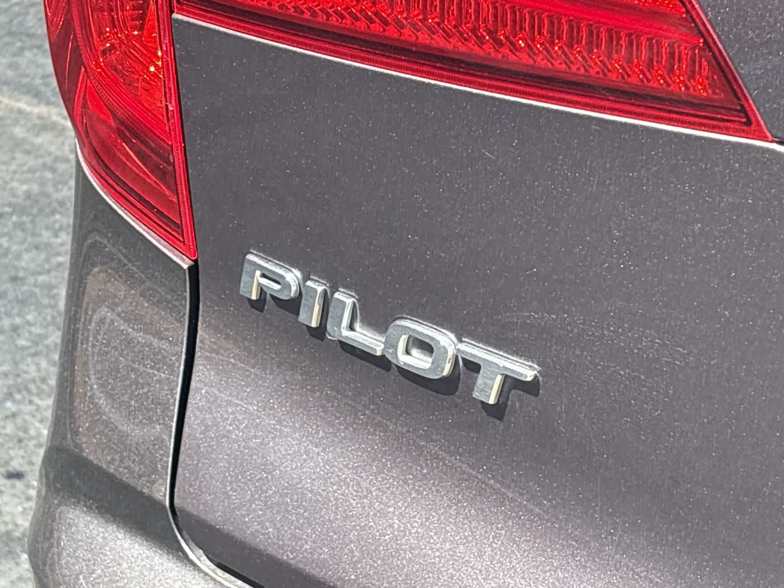 Thumbnail: 2016 Honda Pilot - 18