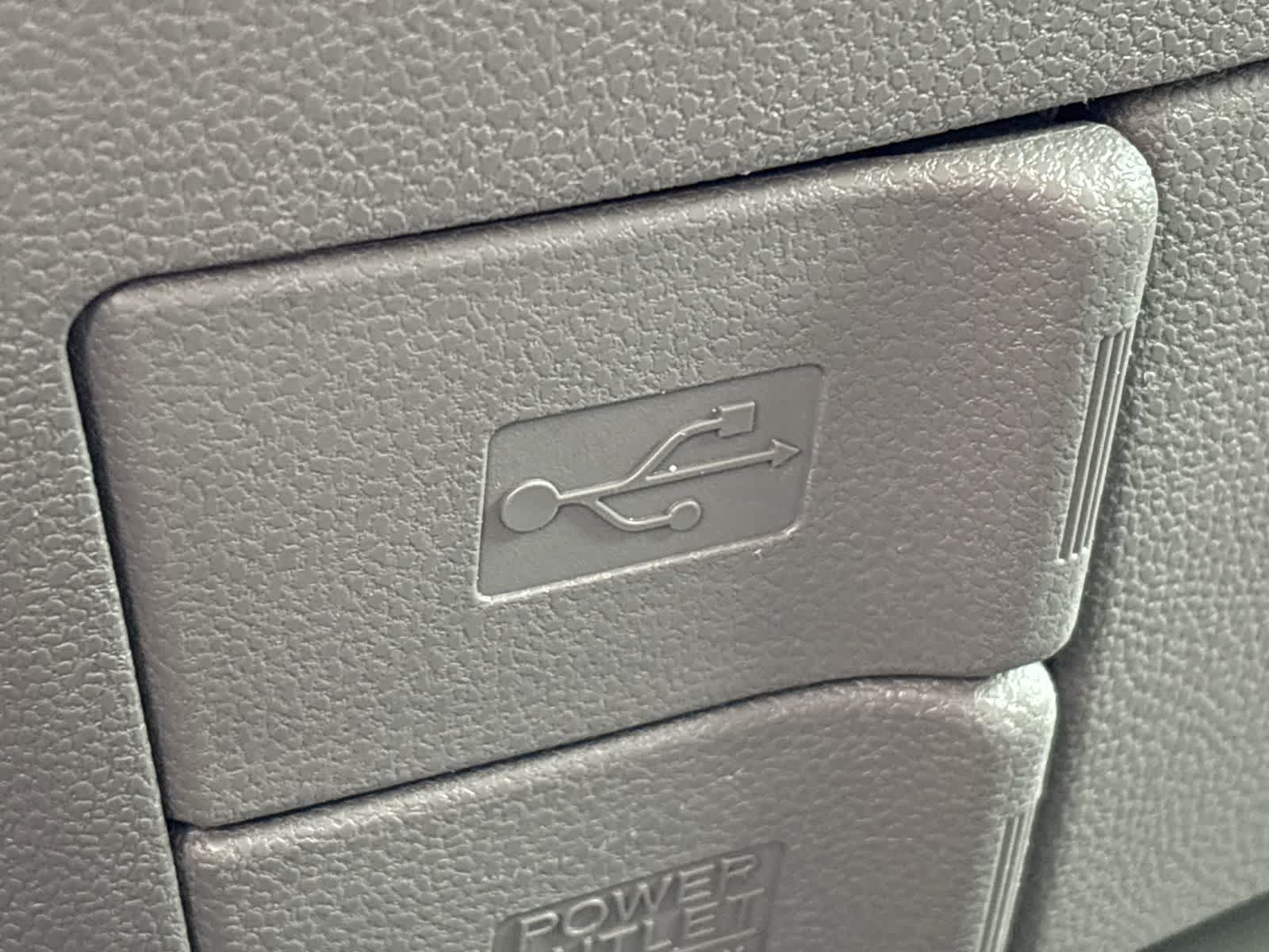 Thumbnail: 2014 Honda Odyssey - 30
